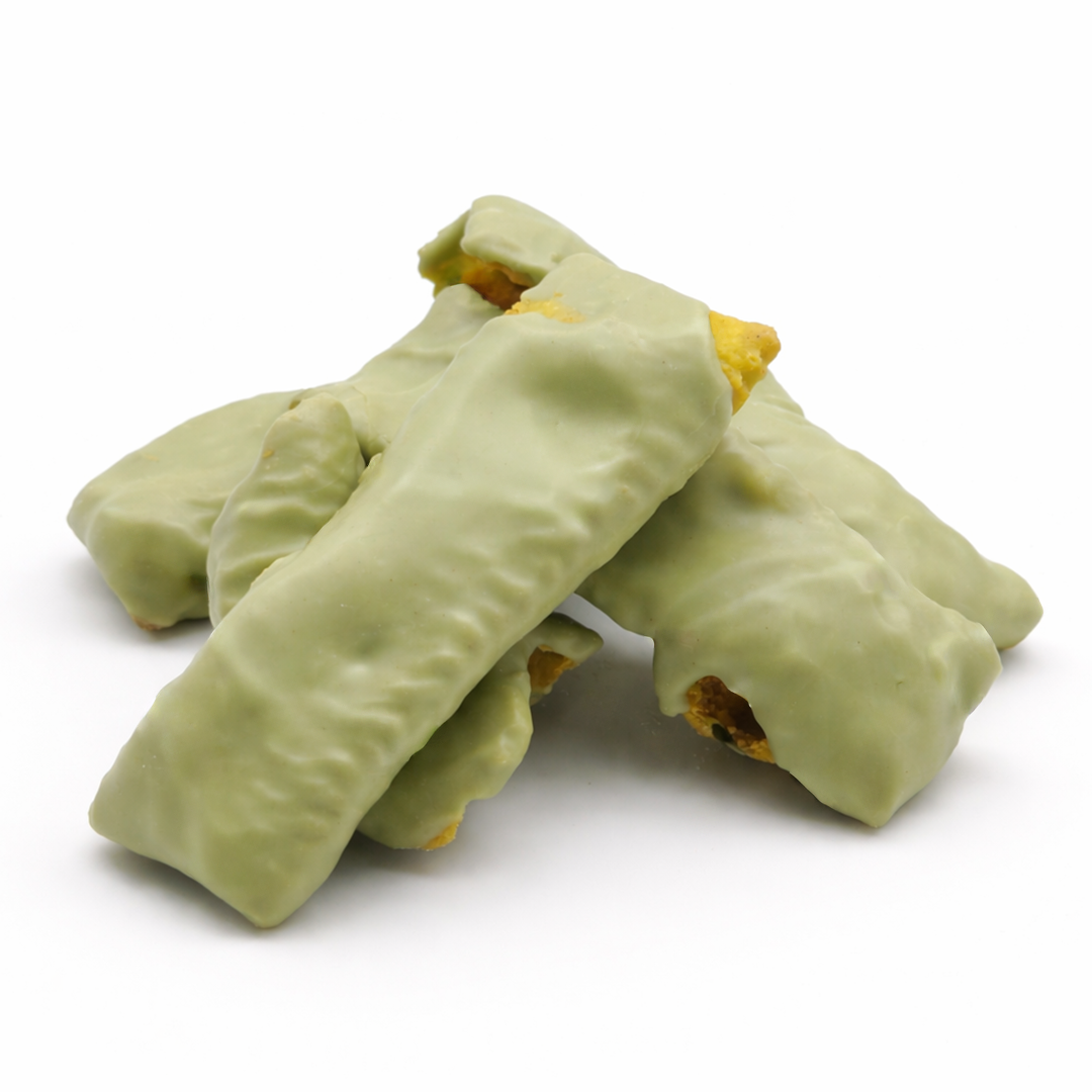 Chiacchiere al gusto di pistacchio ricoperte di pistacchio